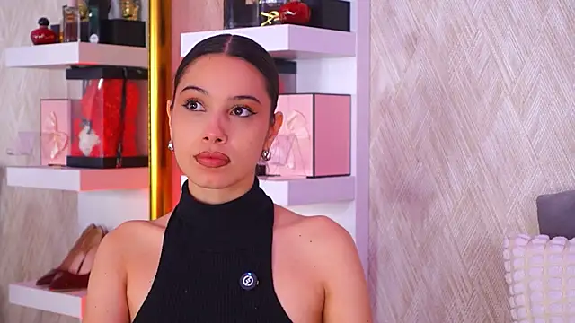 Sofy Bradd online show from February 26, 2:05 pm