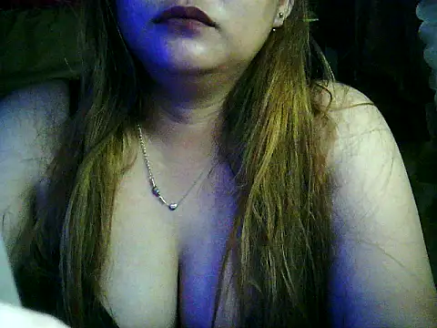 yuana25 online show from November 28, 8:50 am