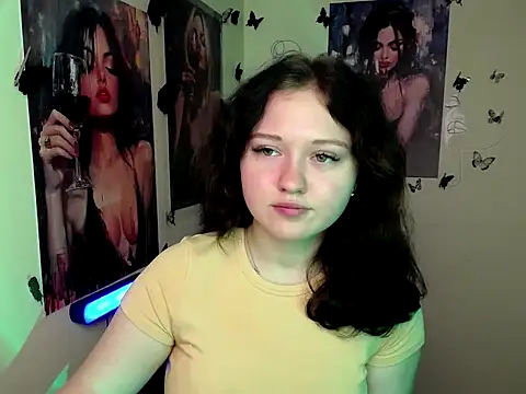 LadyAlice  online show from October 13, 6:16 am