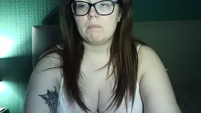 Curvy-BellaX online show from October 5, 9:53 pm
