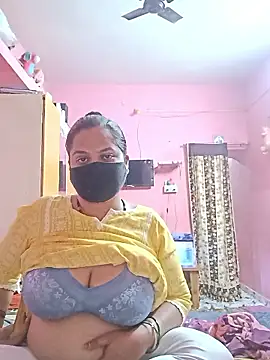 biggbobbsgirl online show from January 9, 6:12 pm