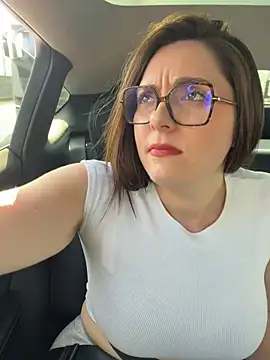 chloedlm5 online show from March 10, 1:48 pm