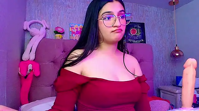 laurenelove online show from December 23, 4:27 am