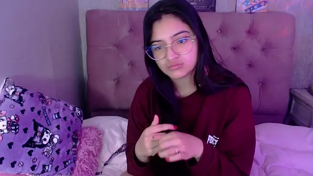 laurenelove online show from September 17, 6:55 am