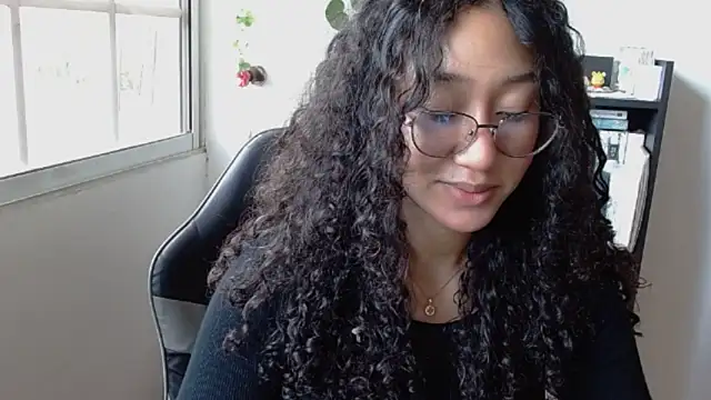 clitia xx online show from February 2, 6:51 pm