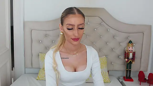 NatalieSensual online show from December 14, 2:34 pm