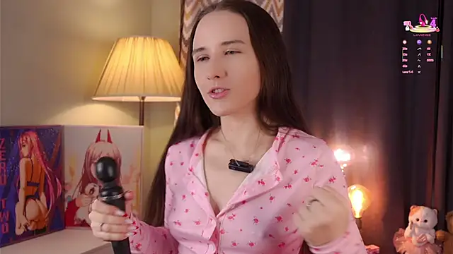 MaudAle online show from November 28, 1:19 am