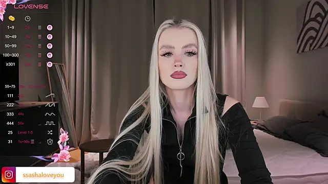 sashaloveyou online show from October 18, 9:49 pm