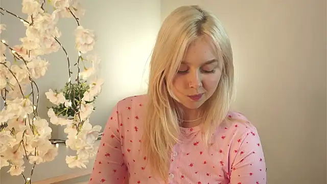 AccaCroyle online show from November 23, 8:10 pm