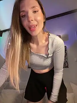 LINA ALL EYES ON YOU online show from October 1, 8:47 pm