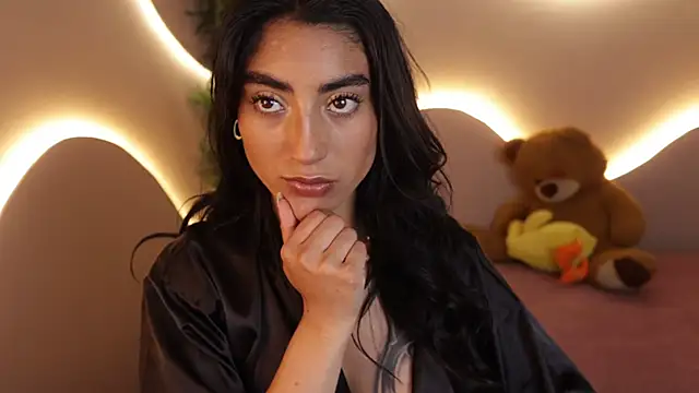 Emma and Issac online show from February 26, 9:58 pm