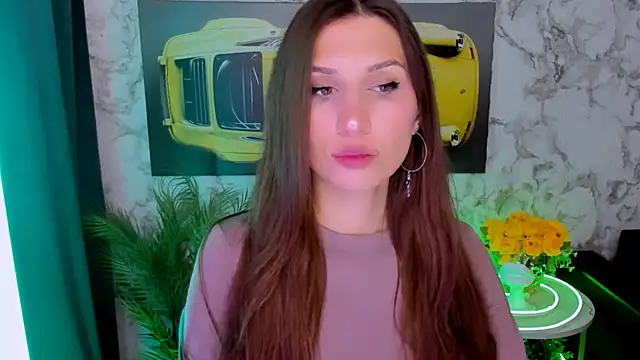 Mollyinyourmind online show from April 3, 10:57 am