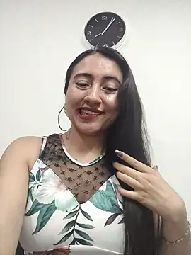 AMATISTA  16 online show from October 4, 1:06 pm