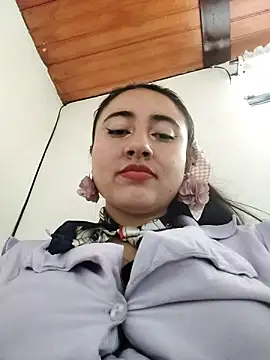 AMATISTA  16 online show from October 16, 1:47 pm