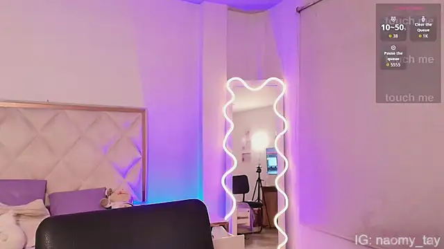 Naomy tay1 online show from November 9, 3:35 am