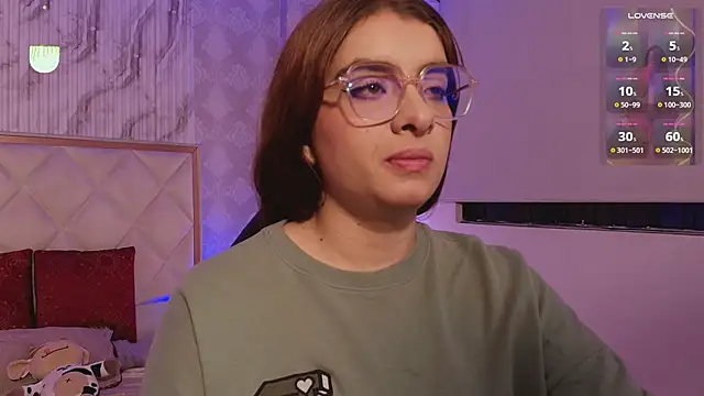 Naomy tay1 online show from February 4, 6:49 am