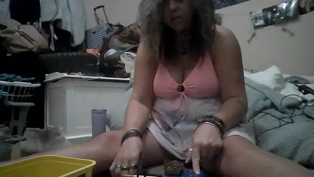TWiSTYTheTwizted online show from June 17, 8:54 pm