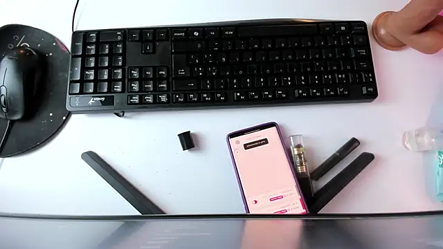 Isa Thompson   online show from October 1, 12:54 pm