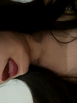 yaraline online show from October 30, 8:43 pm