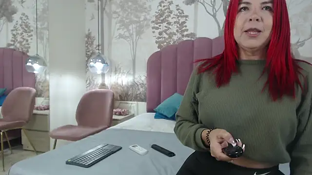 CorineRay online show from October 13, 2:31 pm