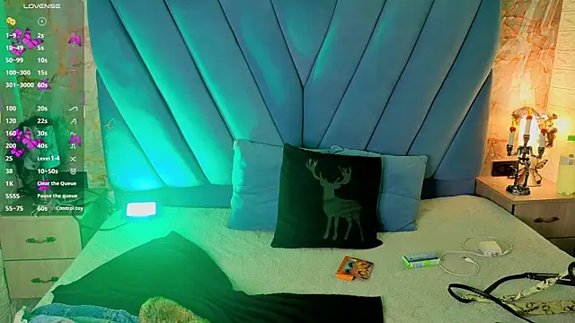 angel  red  online show from October 9, 2:59 am