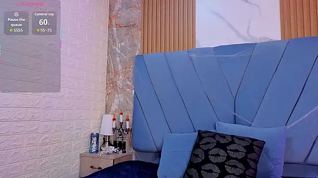 angel  red  online show from October 26, 3:13 am