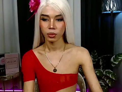 MissTransStella69 online show from September 28, 9:14 am