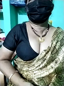 Snapshot of aarthika chatting on October 19, 11:12 am aarthika online show from October 19, 11:12 am