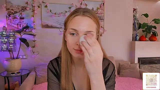 CindyGreen online show from October 24, 6:42 am