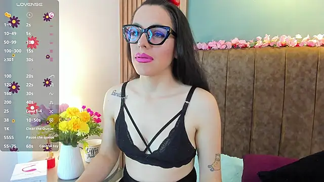 IsisNoir online show from April 18, 12:51 pm