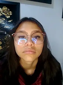 SofieLove 01 online show from November 28, 7:33 am