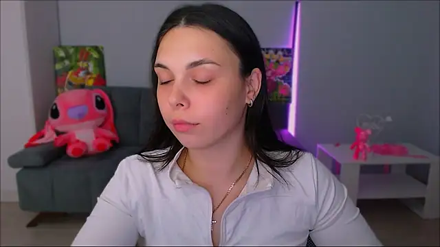 queenofthesense  online show from September 22, 4:05 pm