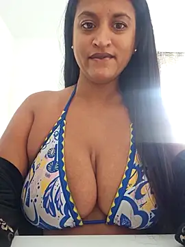 Snapshot of Busty_AriaX chatting on October 15, 9:12 am Busty AriaX online show from October 15, 9:12 am