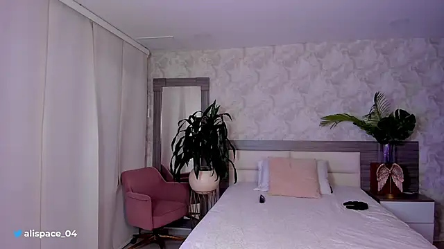 Alaiaguerra online show from April 11, 7:50 pm