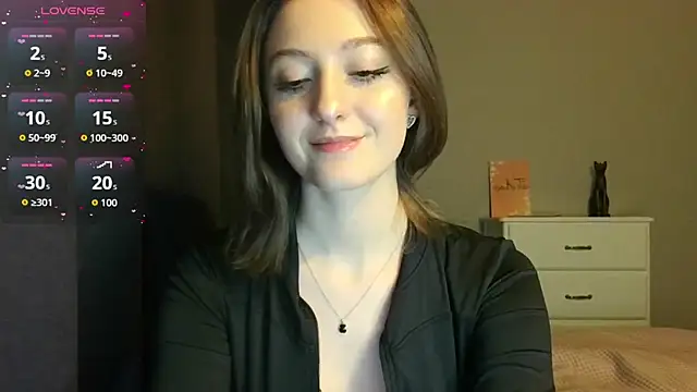 white liillyy online show from March 11, 10:01 pm