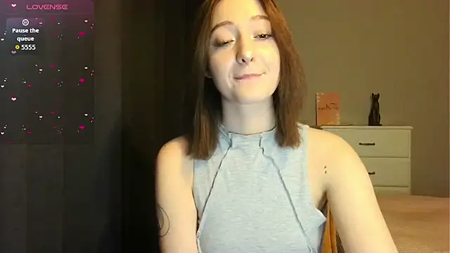 white liillyy online show from March 19, 10:25 pm