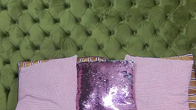 LunaHart online show from November 3, 8:13 pm