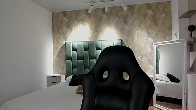 Saya Amaretto1 online show from February 11, 8:21 pm