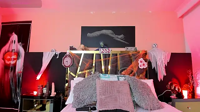 ScarletTorres online show from October 31, 7:18 pm