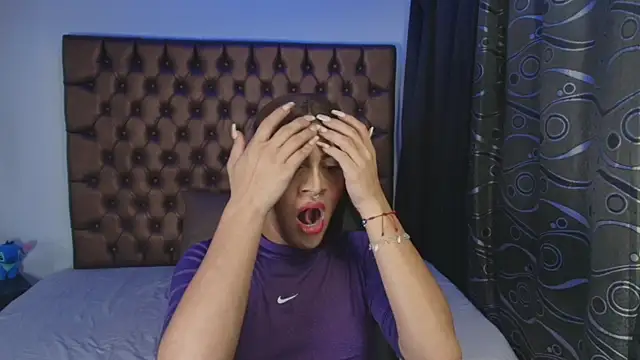 lailahdark online show from November 23, 4:59 am