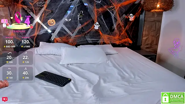 Selene  Lopez  online show from October 27, 8:58 pm