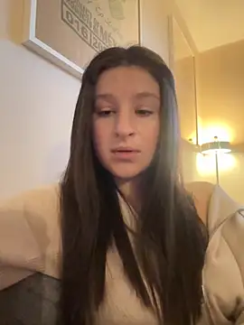 Keri Clark online show from October 31, 3:05 pm