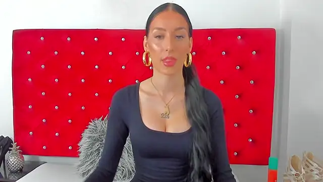 Snapshot of PleasureJasmine chatting on October 7, 7:46 am PleasureJasmine online show from October 7, 7:46 am