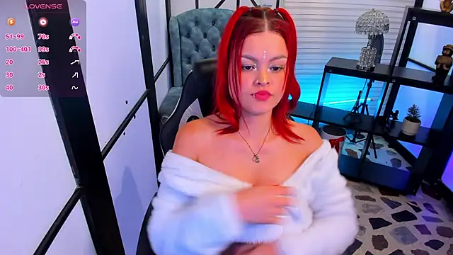 NahomiRichards  online show from November 21, 5:31 am