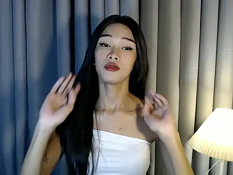 holyakiesha online show from March 20, 9:03 am