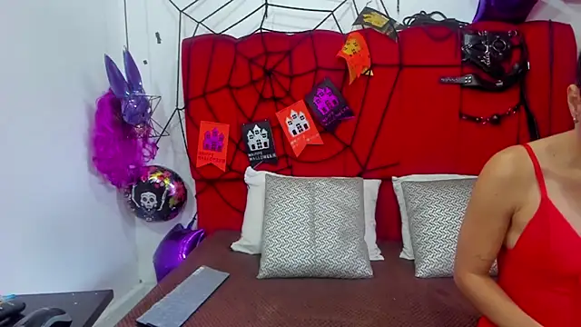 IsabelaANDalahia online show from October 21, 4:44 pm