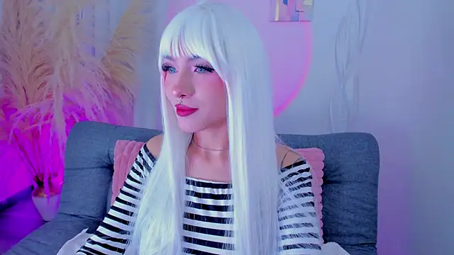 cuteezoe online show from November 18, 4:46 am