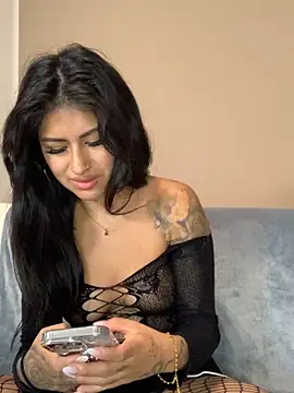 mrskarmaa online show from November 5, 9:20 pm