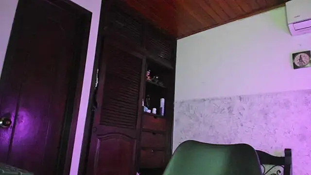 marly charm  online show from October 19, 2:35 am