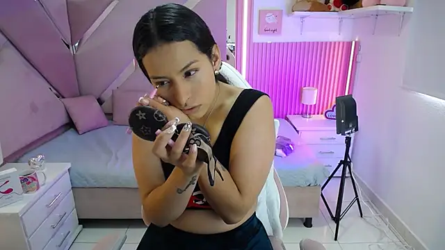 Mia garcia28 online show from September 29, 7:41 pm